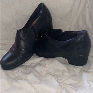 Clarks Black Clogs size 9.5